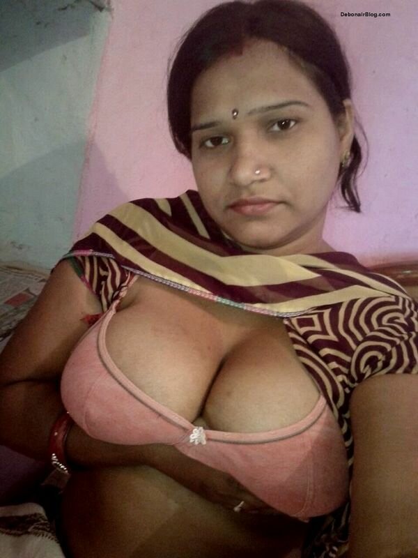 Desi housewife removing blouse and bra showing big boobs