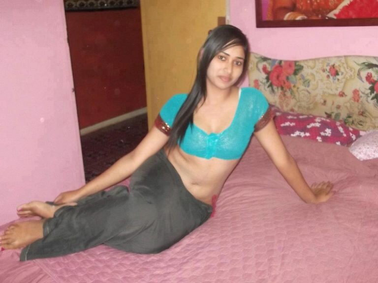 saree and blouse wali bhabhi sex pic