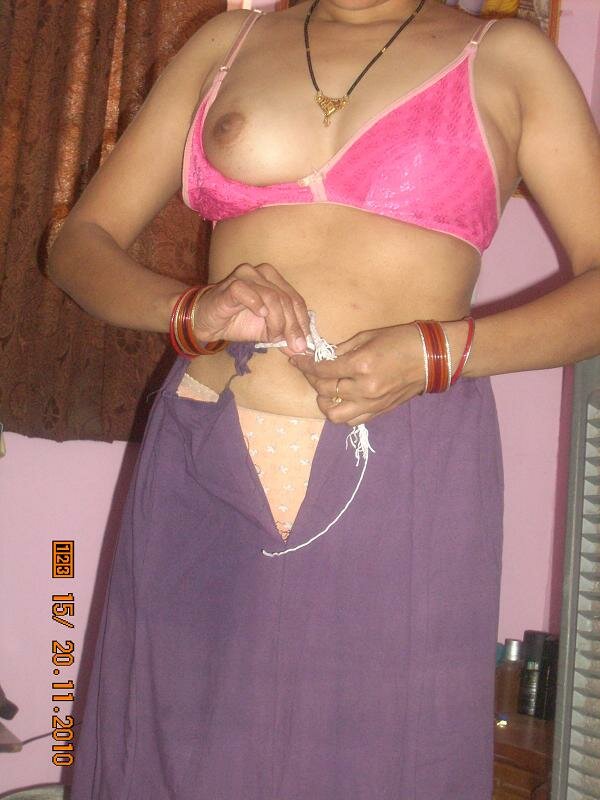 Bengali Girls Nude Pics Archives -